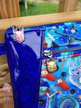 Load image into Gallery viewer, Mask Zipper Pull
