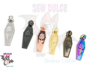 La Muerte Zipper pulls