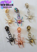 Load image into Gallery viewer, La Arana Nylon #5 zipper pull
