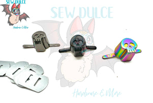 Skull Purse Feet