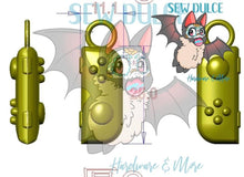 Load image into Gallery viewer, Minicons Zipper pulls

